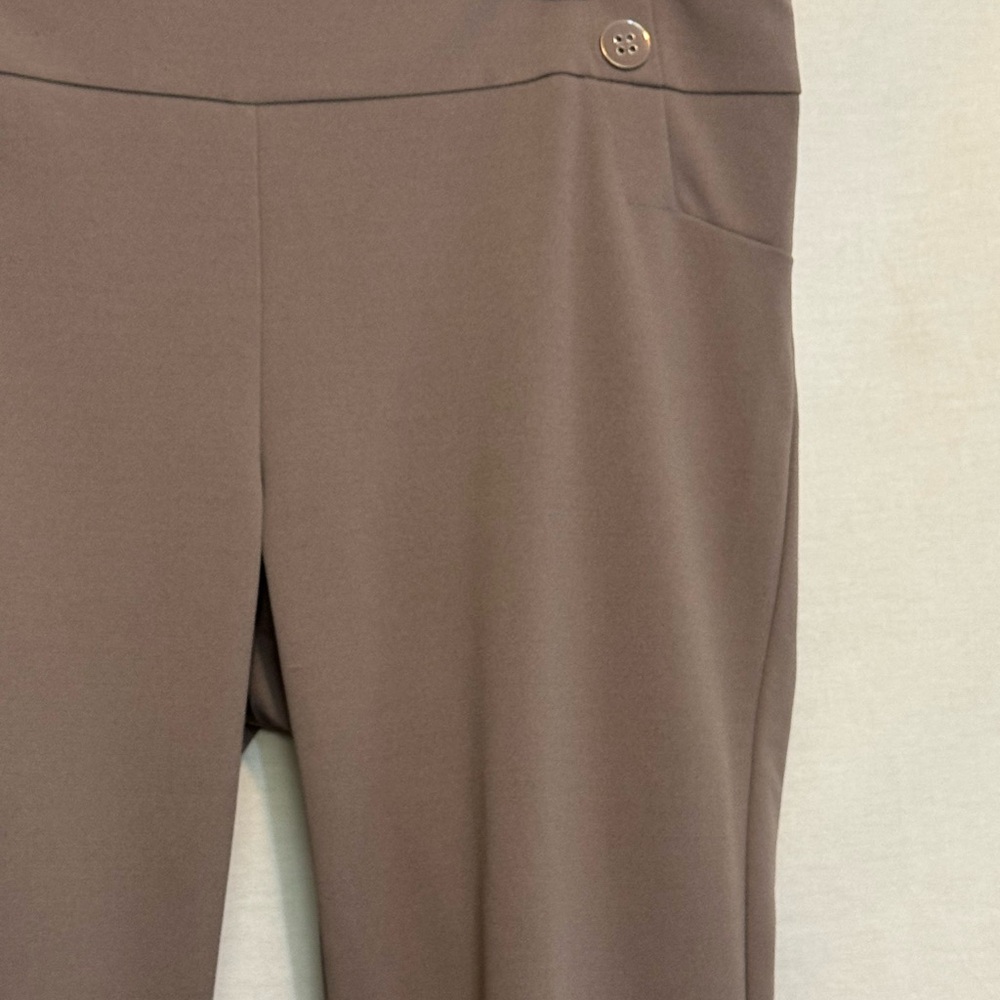 B-208 SoHo Tan Elastic Waist Pull On Cropped Pants Size XL - Picture 5 of 13
